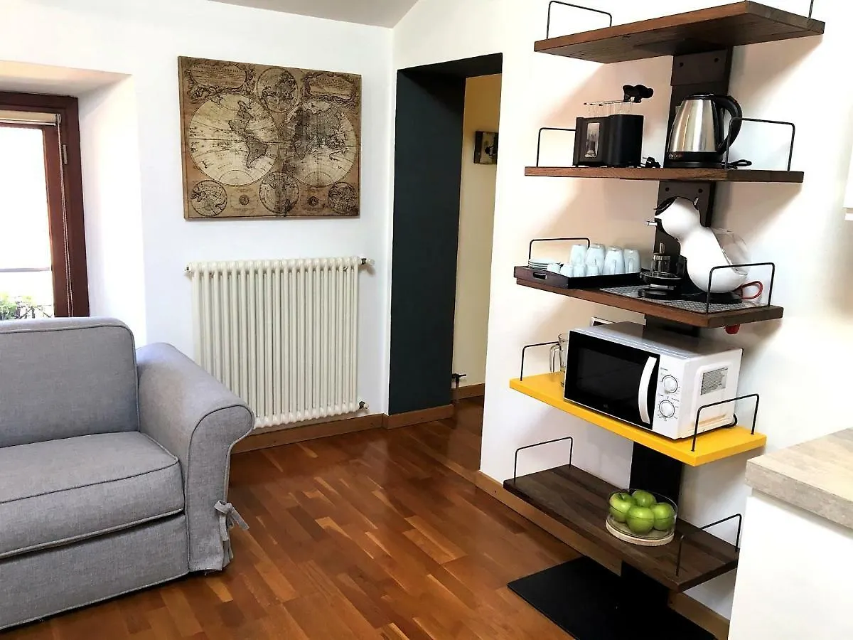 Apartment Casa Barbagialla Como